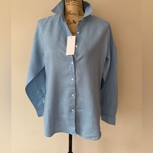 UNIQLO ladies 100% linen light denim blue color button up shirt size medium